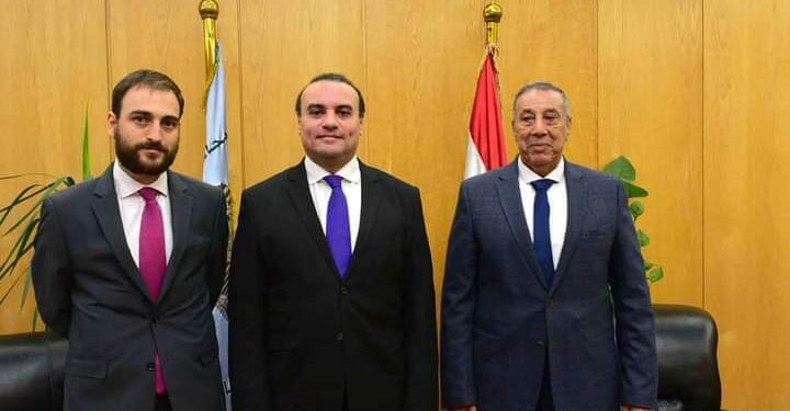 نائب محافظ الأقصر بحث مع المستشار الاقتصادي لسفارة اسبانيا سبل دعم النشاط التجاري بالاقصر