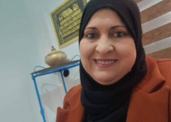 من الحين للشاعرة التونسية منى البابوري