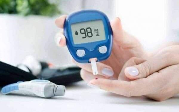 افرحوا وهيصوا .. خبير عالمي يبشر بعلاج نهائي للسكر قريبًا