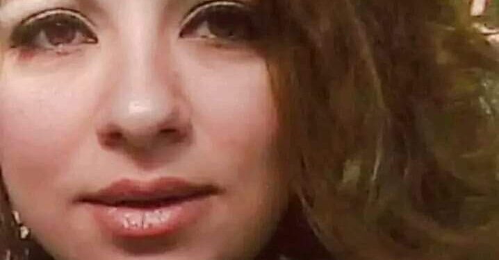 عيناكِ جميلتان