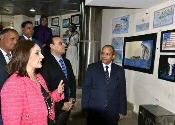 نائب محافظ الأقصر” يشارك فى حملة التوعية بمخاطر الهجرة غير الشرعية بمكتبةمصرالعامة