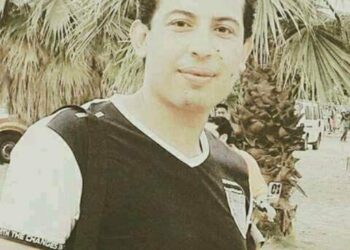 متحزنش وسيبها عليه …