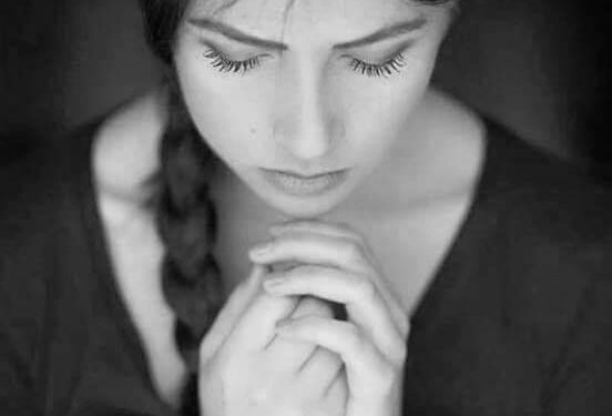 بعود نفسي علي فراقك …