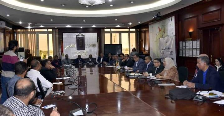 محافظ الأقصر يستقبل وفد الأمانة لمشروعات حياة كريمة بمجلس الوزراء متابعة حماده النجار السليمي مصر