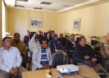 افتتاح البرنامج التدريبي “بناء القدرات ومحو الأمية الرقمية” بقصور الثقافة