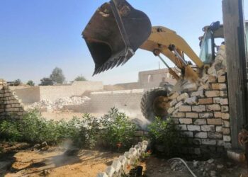 مدينة الطود تزيل عدد حالتين مخالفة  تعدى على الشارع العام قد صدر لهم قرار إزالة