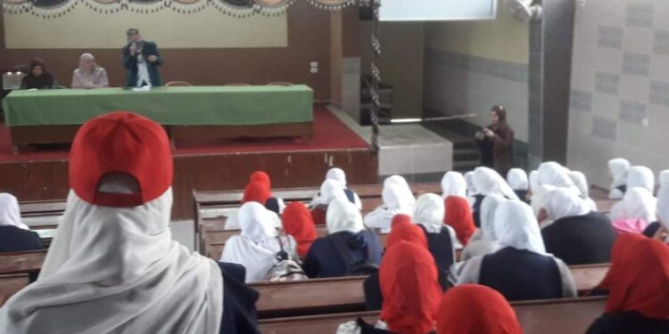 المسرح الشعري في نقل مضامين فلسفية بالدقهلية