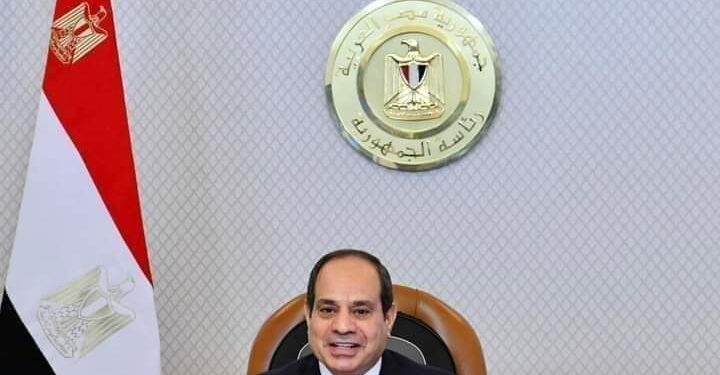 محافظ الأقصر يرسل برقيه تهنئه للرئيس السيسى بالعام الميلادي الجديد