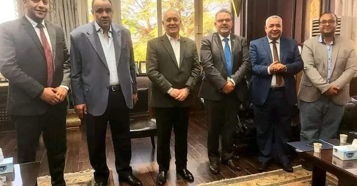 محافظ الأقصر” يلتقى مستشار وزيرة التضامن الاجتماعي للتمكين الاقتصادي ومدير برنامج فرصة