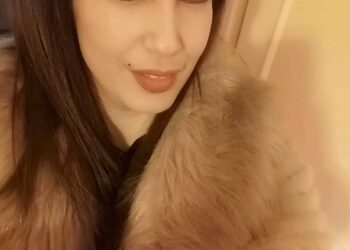 لا تنسَ ظلّا …