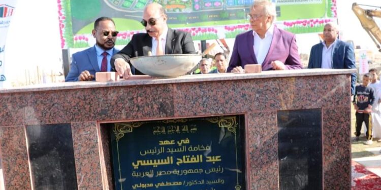 محافظ أسوان يضع حجر الأساس لكومباوند ” حياتى ” العمرانى بأسوان الجديدة