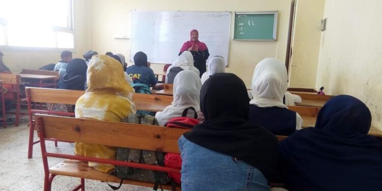 مناقشة السلوكيات السلبية لدى الأبناء بالبحر الأحمر