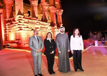 وزراء التخطيط والتنمية المحلية ومحافظ أسوان يشهدوا حفل إفتتاح مجمع خدمات مصر بمعابد فيله
