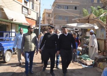 تحرير 182 محضر  في حملة مكبرة لإزالة الإشغالات بالأقصر