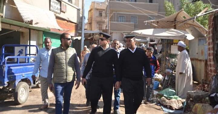 تحرير 182 محضر في حملة مكبرة لإزالة الإشغالات بالأقصر