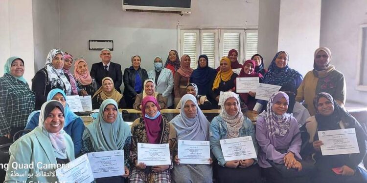 برعاية محافظ أسوان .. تنظيم عدد 60 من جلسات الدوار للتوعية المجتمعية