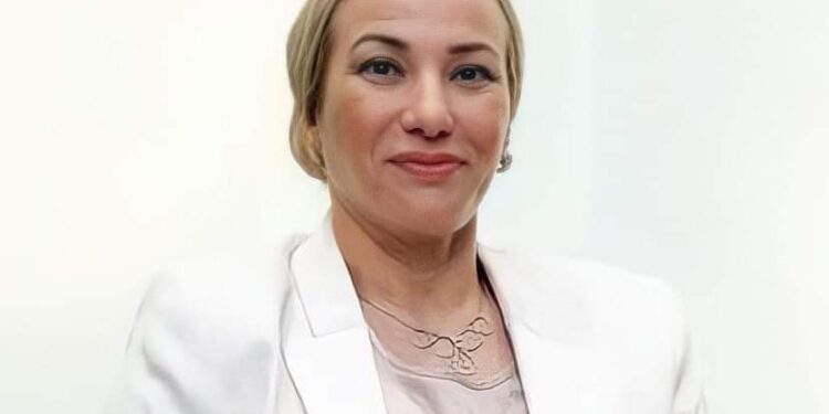 وزيرة البيئة تستعرض جهود تحسين جودة ونوعية الهواء