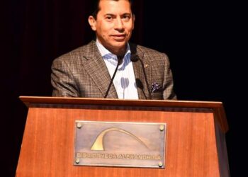 وزير الشباب والرياضة المصري … يشارك في فعاليات صالون رؤى بالإسكندرية