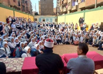 ندوات ثقافية ومناقشات كتب بثقافة المنوفية