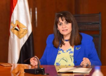 وزيرة الهجرة تتابع حالات المصريين المصابين في حادثة انفجار سفينة على الحدود التركية