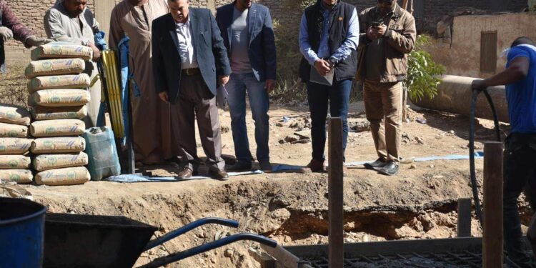 رئيس مدينة الأقصر يترأس اللجنة المشكلة لمتابعة أعمال صيانة وإصلاحات كورنيش النيل