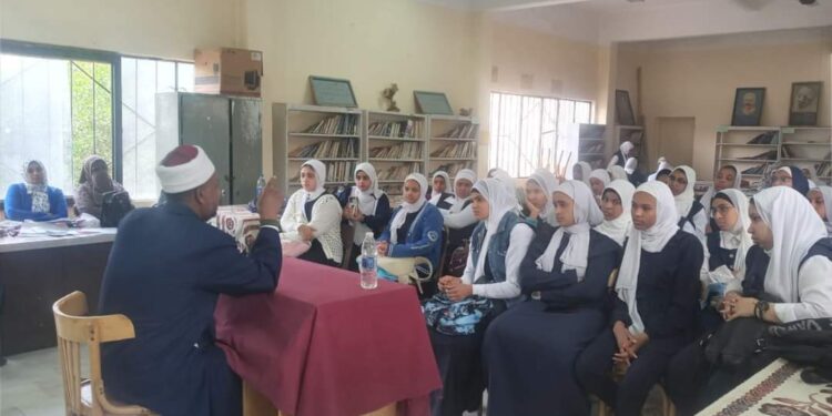 تطور اللغة العربية فى الأدب بثقافة قنا