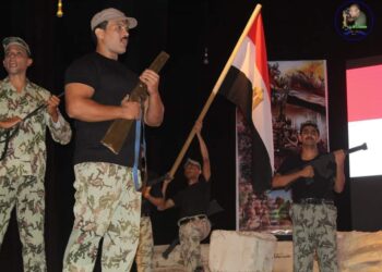 الليلة الاخيرة للعرض المسرحى “على شط الكنال