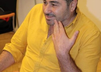 إمرأة من بالون