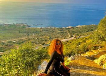 رفيفُ الملائِكـةِ.بقلم الشاعرة..هالة حجازي