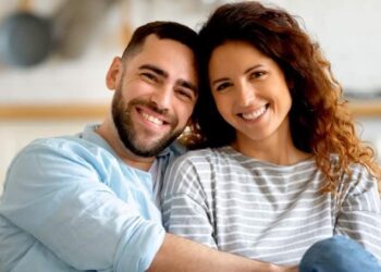 4 عادات مميزة يتمتع بها الأشخاص السعداء