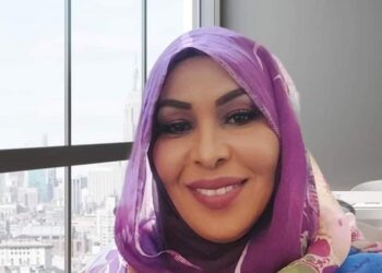 يتساقطونَ من شجرة العمر