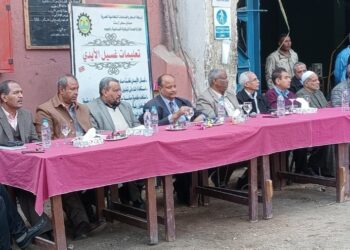 خليصى يعطى شارة بدأ موسم عصير ٢٠٢٣  بمصانع ارمنت بمحافظة الاقصر.