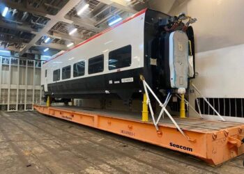 وزير النقل…. وصول القطار الثالث والرابع لقطارات  تالجو الفاخرة لميناء الاسكندرية