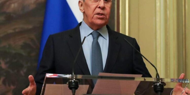 لافروف: الغرب عرقل مفاوضات إنهاء الحرب