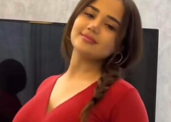 فَرِحٌ أنتَ والشكوكُ عذابي …