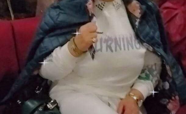 أتغنّجُ كلّ مساء …