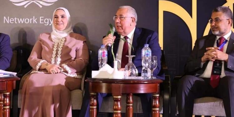 وزير الزراعة يشارك في المؤتمر السنوي للتنمية المستدامة  بالأقصر