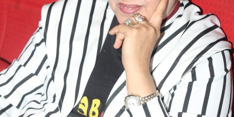 منيش عايزه …