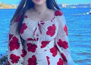 ثقيلٌ هذا الكون تحتَ اللسان