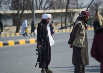 طالبان تمنع الفتيات من خوض امتحان القبول بالجامعات