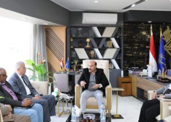 محافظ أسوان يعلن إنشاء مصنع لتعبئة البوتاجاز بالظهير الصحراوى لمركز كوم أمبو