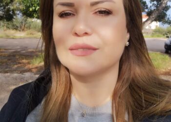 ما زالت عشتارُ حالمةً