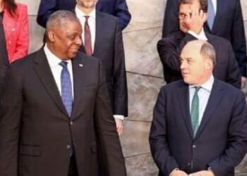 البنتاغون: وزيرا دفاع أمريكا وبريطانيا يبحثان الجهود الجارية لدعم أوكرانيا