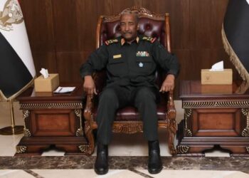 البرهان يستدعي القيادات الأمنية في السودان لاجتماع عاجل