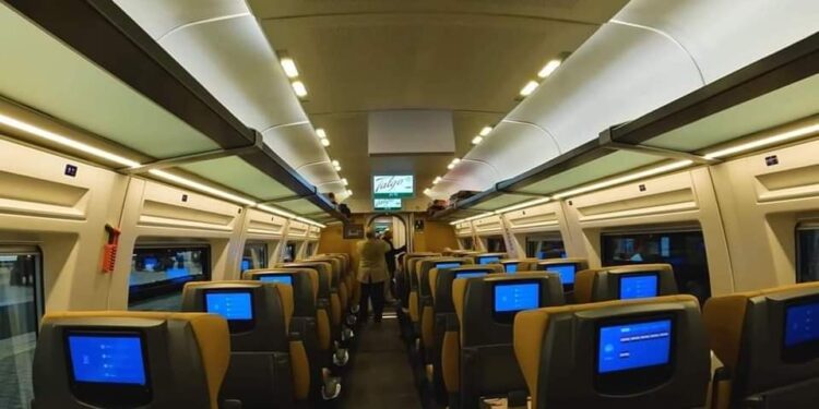 تشغيل القطار تالجو تجريبي بدون ركاب على خط الصعيد