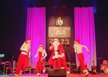 بابا نويل وموسيقى عربية فى احتفالات أعياد الكريسماس بطنطا