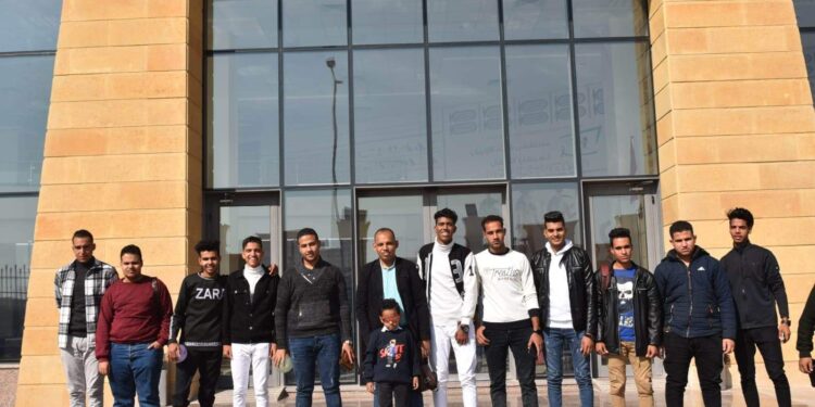 طلاب طب الاقصر يدعمون المرضى بالهدايا والألعاب بمستشفى شفاء الأورمان