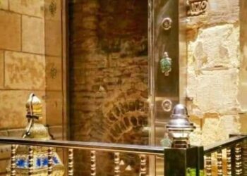 سبب تسمية باب مسجد  سيدنا الحسين             بالباب الأخضر ..وقصة بناء المسجد