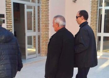 الكينغ يكتب: (بورتريه لأستاذي ، عمر الزّيدي)