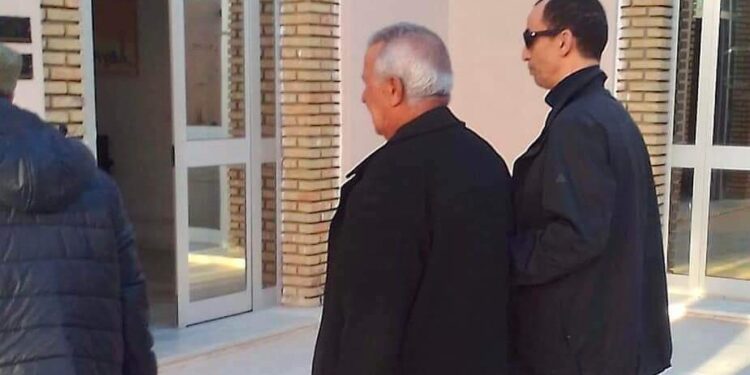 الكينغ يكتب: (بورتريه لأستاذي ، عمر الزّيدي)